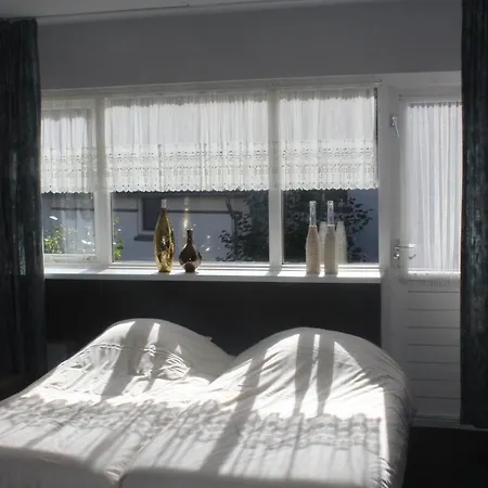 Hotel,cafe,biljart Pot 3*