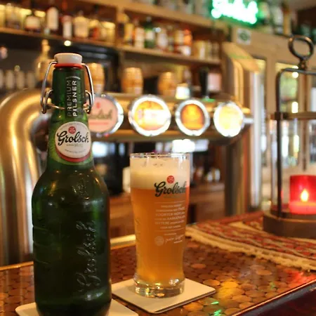 酒店 Hotel,cafe,biljart Pot 赫龙洛