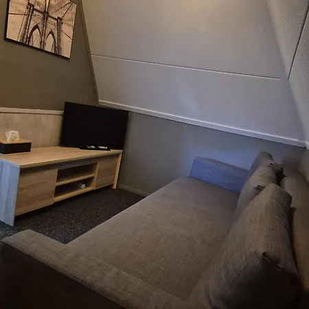 Hotel,cafe,biljart Pot 赫龙洛