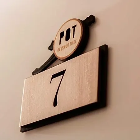Hotel,cafe,biljart Pot Ξενοδοχείο 3*