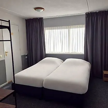 Hotel,cafe,biljart Pot Ξενοδοχείο 3*