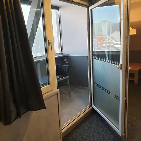 호텔 Hotel,cafe,biljart Pot 그룬로