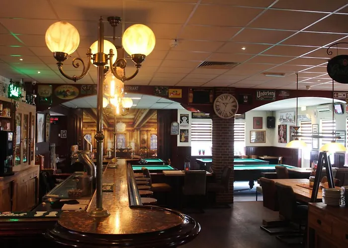 Hotel,cafe,biljart Pot 3*