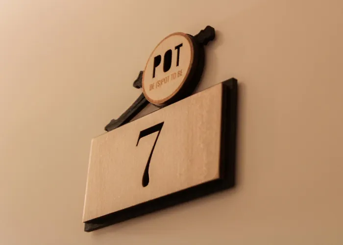 Hotel,cafe,biljart Pot Hotel 3*