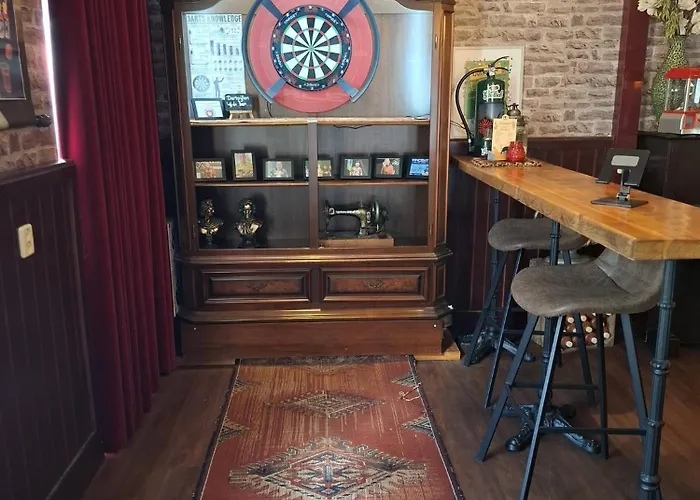 Hotel,cafe,biljart Pot Hotel