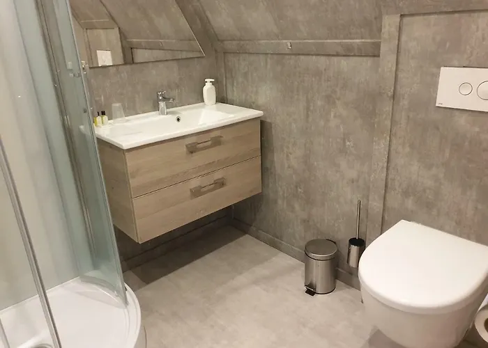 Hotel,cafe,biljart Pot Hotell