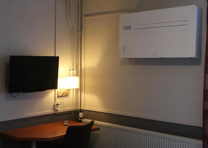 Hotel,cafe,biljart Pot Hotel