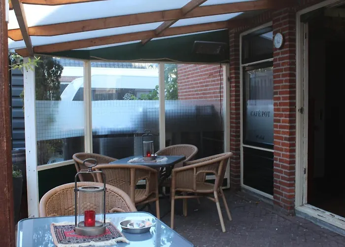 Hotel,cafe,biljart Pot ホテル