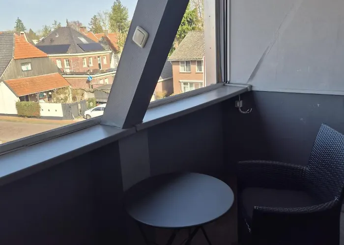 Hotel,cafe,biljart Pot 3*